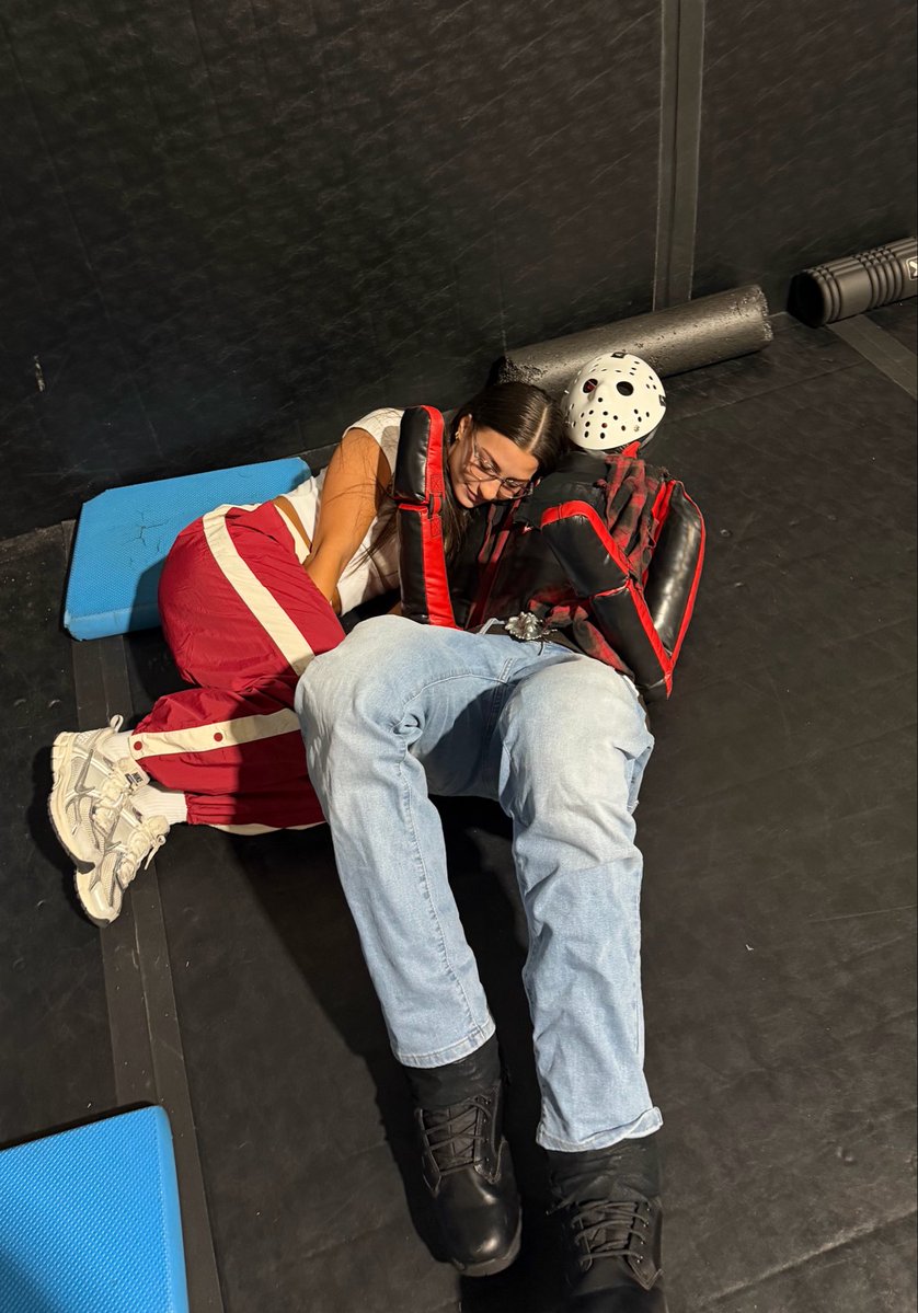 Kendal Grey tweet media