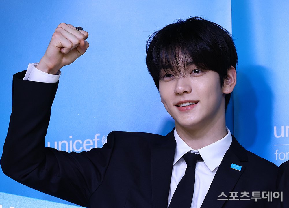 빵 tweet media