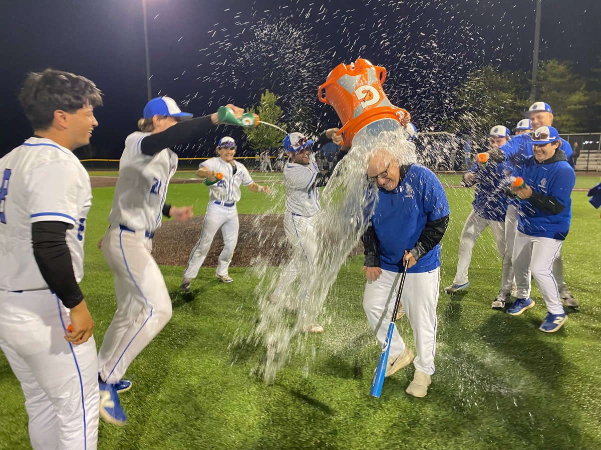 Aurora University Baseball tweet media