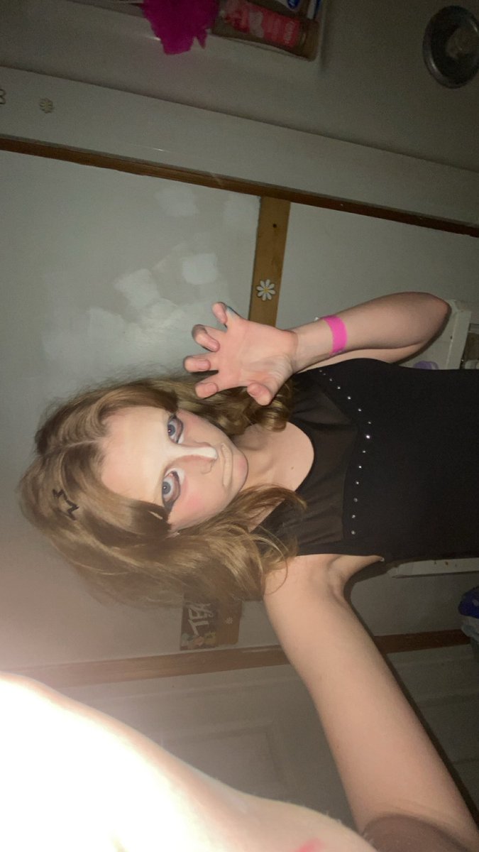 toko fukawa tweet media