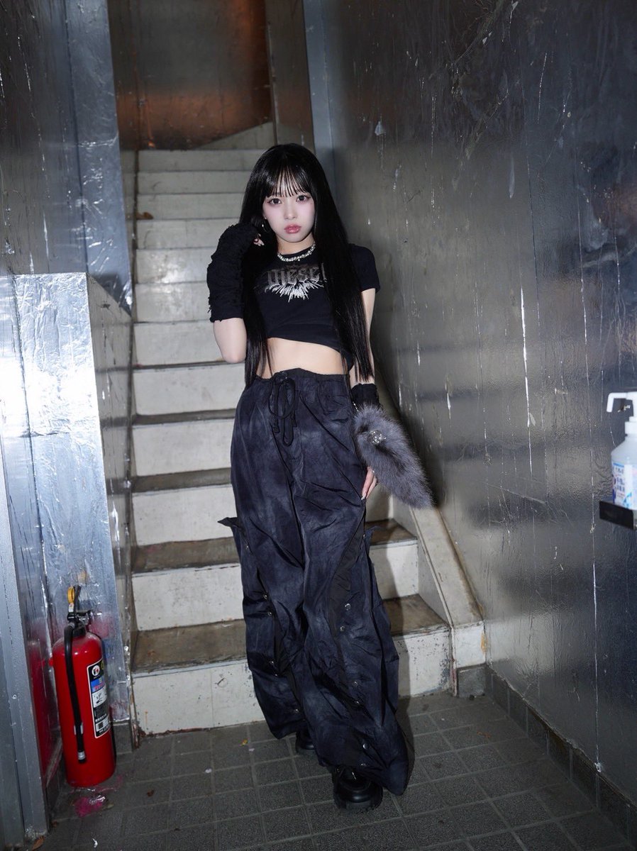 ナイロンパンツはみんなお揃いかなと🩶🖤 CUTIE STREET ちーむすとりー