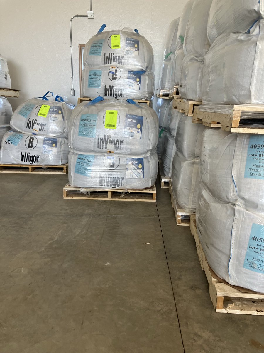 nicholsondessa's tweet image. What a beautiful sight on farm 😍👌 It’s almost go time! #InVigor #PeaceCountry #Agtwitter #BASF