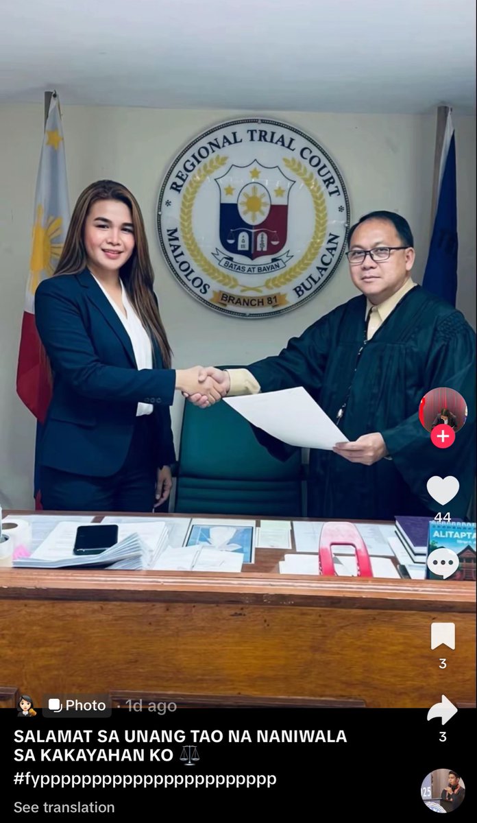 Bringing this to your attention, pañeros and pañeras !! 

A certain Atty. Agustin is posing as a lawyer in clock app and giving legal advices. It’s obvious na AI yung pics niya and edited rin yung graduation pic niya sa Arellano. 😂