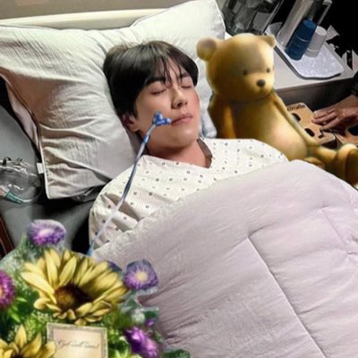 sasha ⭒ CIX FREEDOM tweet media