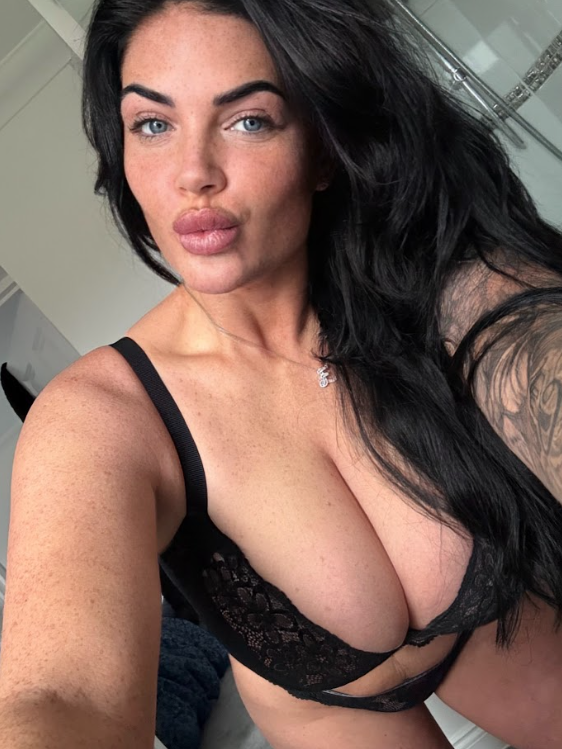 Emma Leigh tweet media