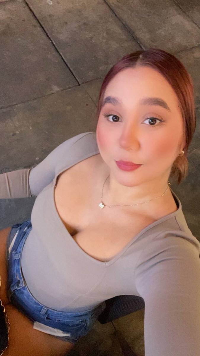 pyreliax's tweet image. I'm back💅🏼😘
Who missed me??

#prettygirl #newyear #newme #latina