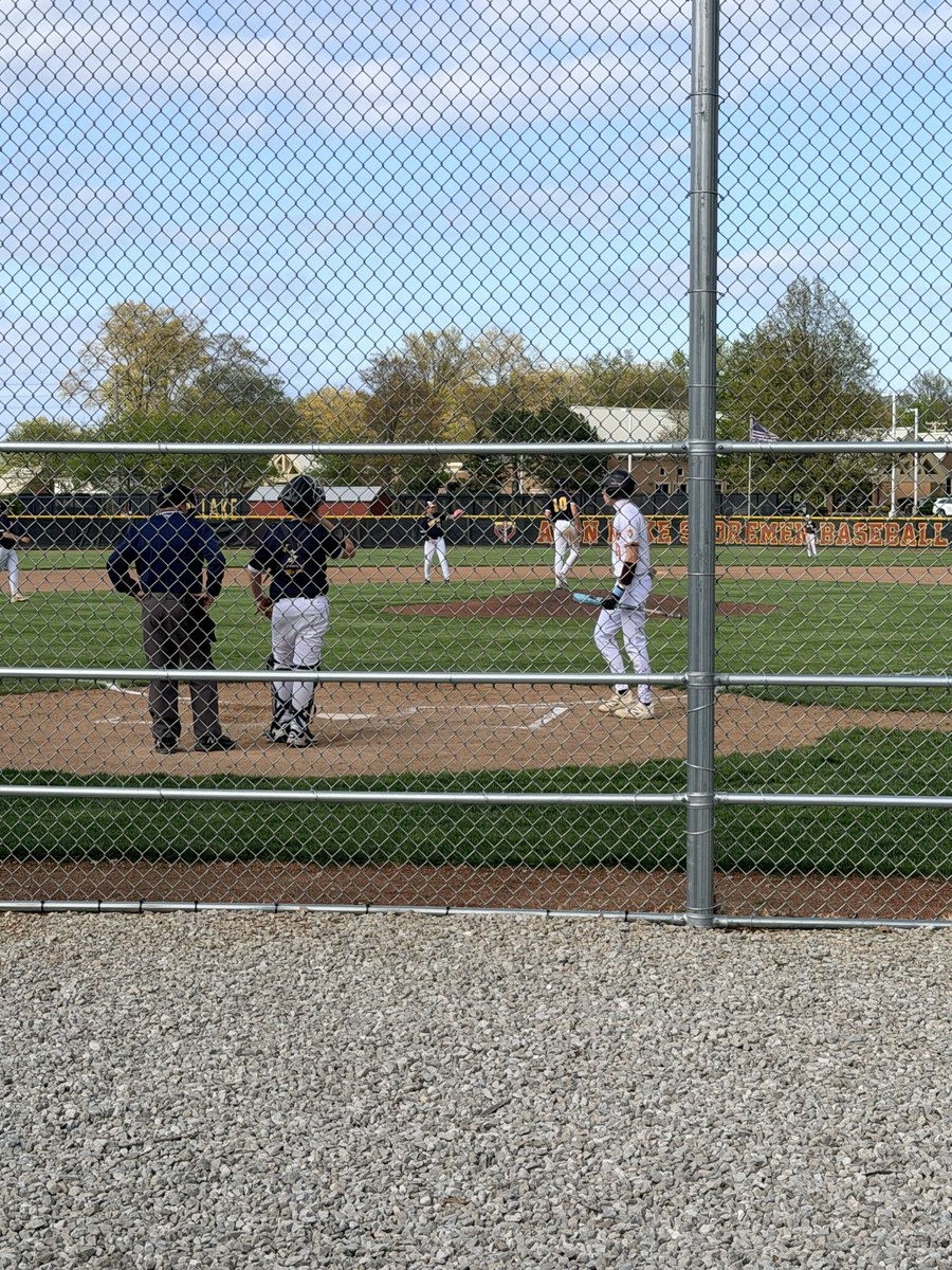 evan_taylor13's tweet image. Loved going to see the Avon Lake Shoremen JV Baseball team compete against a really good Ranger squad! It’s always awesome to see our football players excelling as multi-sport athletes!  #Shoremen #ThisIsHome

@shoremenbats