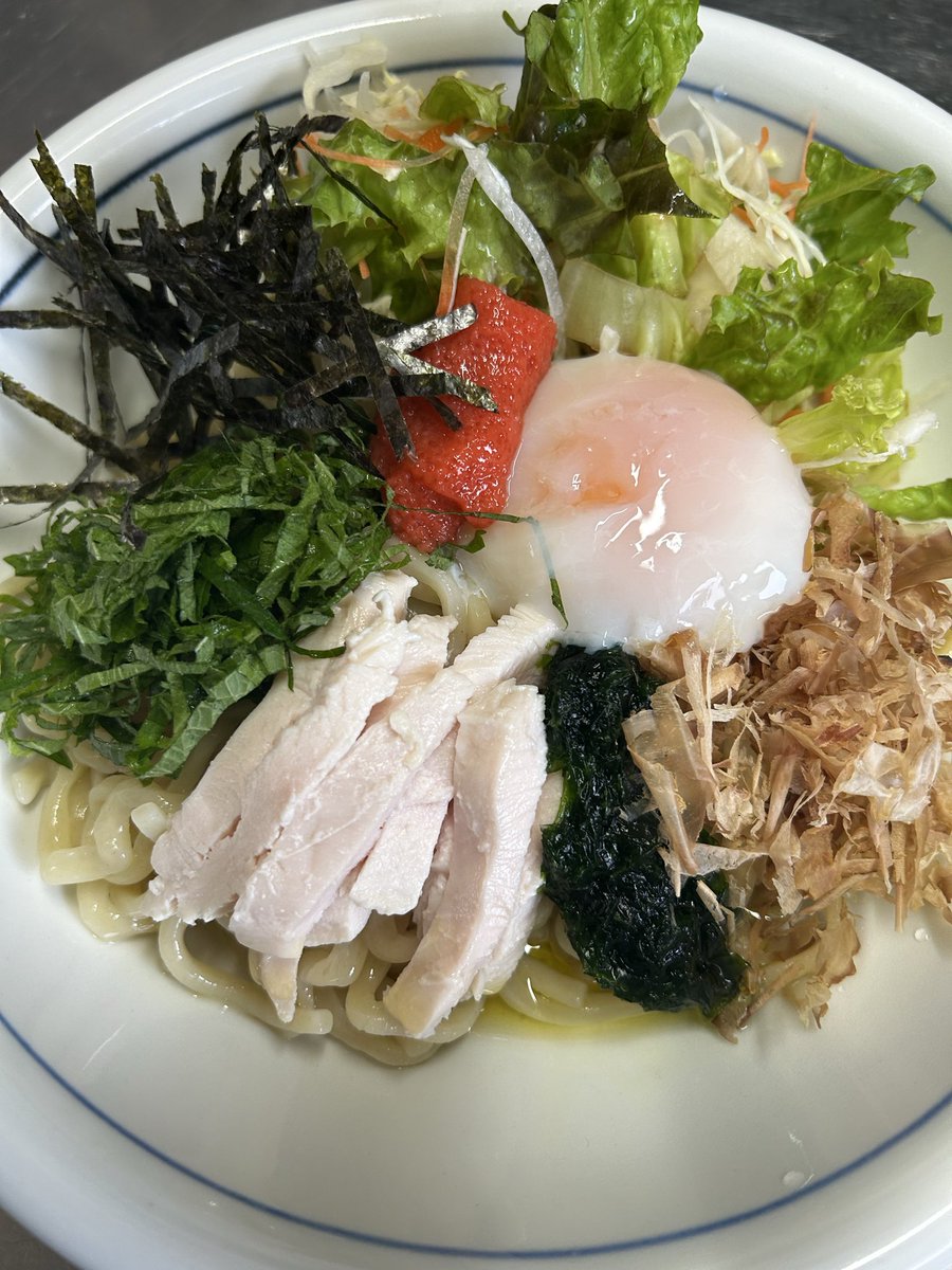 私が食べたいラーメンとお酒　三日月 tweet media