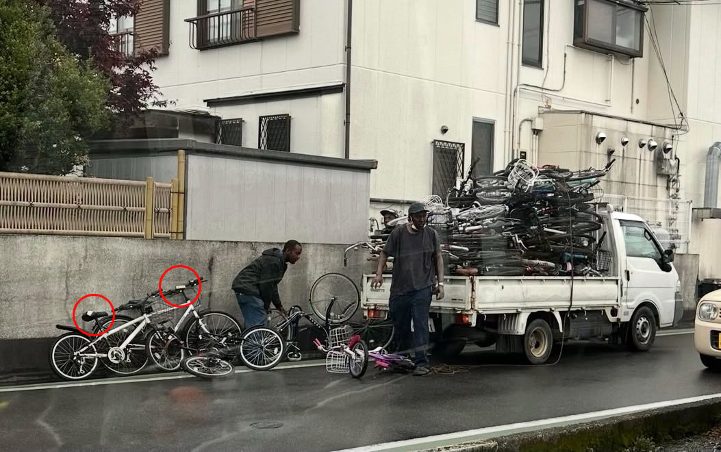 桃色メガホン tweet media