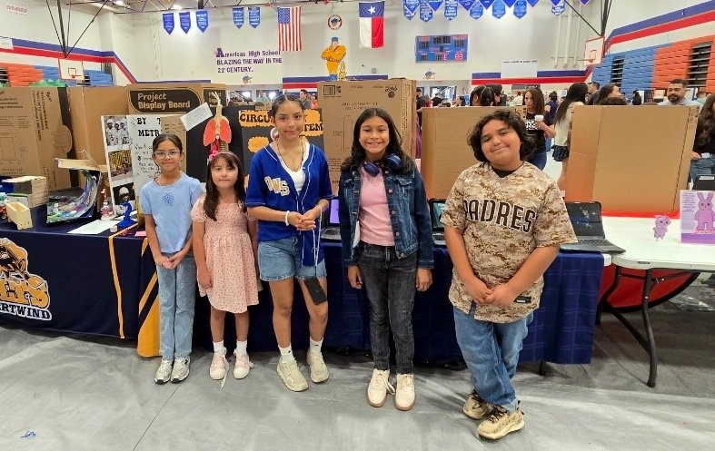 HValverde_DWS's tweet photo. Our Desert Wind Colts showed up and showed off their phenomenal projects at the 2026 SISD GT Showcase. The audience's interaction and interest in their presentations was captivating! #LoveDesertWind #TeamSISD @DWS_PK8 💙🐴💛 https://t.co/yoID4BmMl5