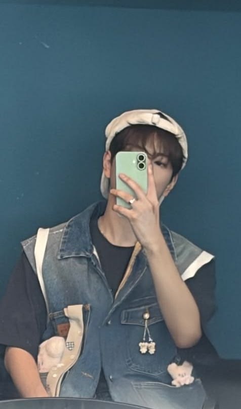 Moni_Mtz1's tweet photo. ᱒🌎ႂ *ACADEMY STAY* 🌎: ྲྀꦃ    
ᝰ໋᳝݊🎶 :  _¡Hola! Somos un grupo de WhatsApp dedicado a Stray Kids, nos dividimos por class, realizamos juegos, dinámicas y más. Al entrar te explicaremos todo, únete a nuestra familia 🖤_
 ◷  ᮫໋᭬݊⛓️⟳  *Link* 
https://t.co/4Z2YEPl00Z https://t.co/2Et8Y0kkSP