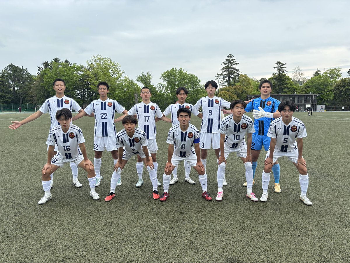 KOBEKORYO's tweet photo. セカンドチーム
兵庫県リーグ1部
神戸弘陵B 2-4 三田学園B
ご声援ありがとうございました。
#REFLAME
https://t.co/QOkrbXmHjC
#キノネ塾
#cilifety
https://t.co/Zup8FW6WmZ
#焼肉処にく全
#三宮店 #板宿店 #東加古川店
https://t.co/zaIIwMMTar
#神戸弘陵
#MIZUNO
#ミズノフットボール
#RG https://t.co/8HFFpmdZMY