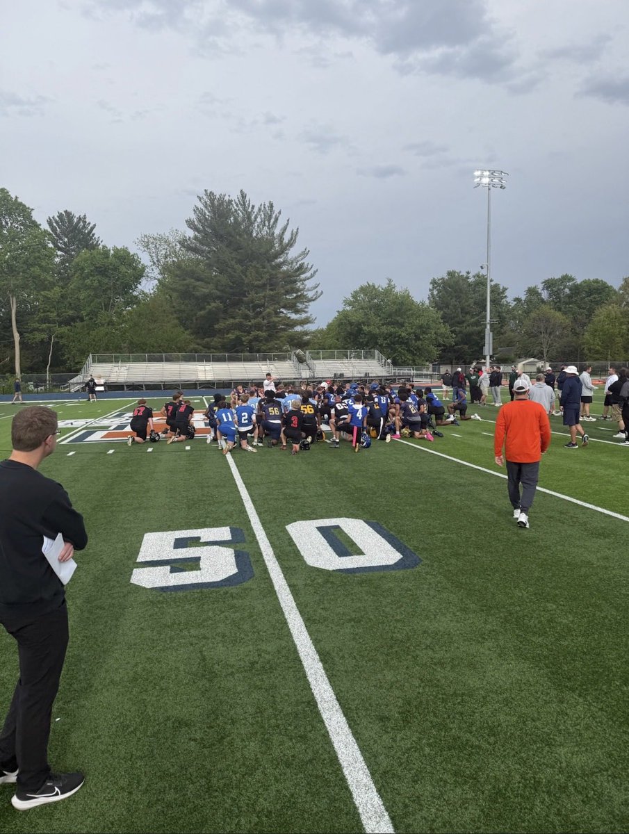 HunterPopcm57's tweet photo. Film from Rochester Combine 26’ had a great time and very blessed for all the coaches and players I got to meet. C/O 29’ https://t.co/25wPzP4HUL