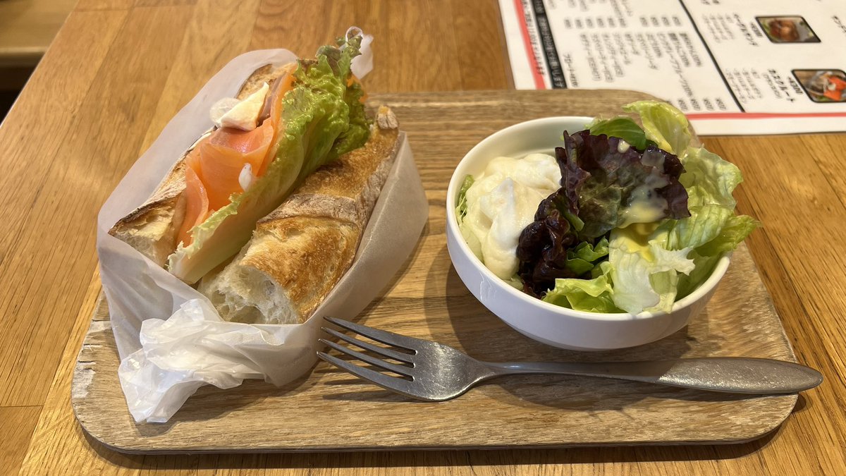 鈴菌さん tweet media