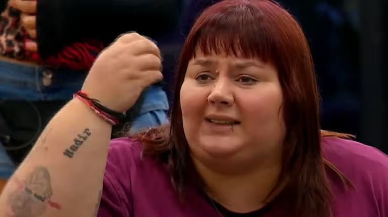 Yipio trató a Sol de: persona de mierda, flaca esquelética, MOGOLICA, forra, HDP, bicha, basura y mucho más. Pero no está cancelada. SE LE PERDONA ABSOLUTAMENTE TODO POR GORDA, y no pienso discutirlo con nadie. Porque a cualquier otra la han cancelado por mucho menos #granhermano