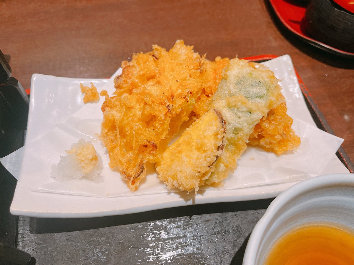 haruka96P4's tweet photo. かき揚げ蕎麦を食べました。
冷たいお蕎麦が美味しい季節になりつつありますね。 https://t.co/1uD06FT4BR