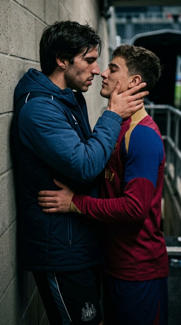 chaste_ee's tweet photo. Tonali and Gavi after the match?? 😳 https://t.co/YxJpImILPh