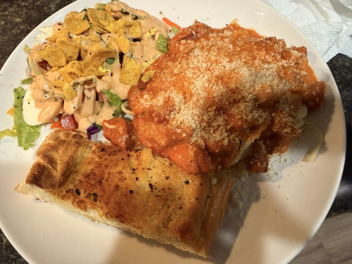 The Sara Talks tweet media