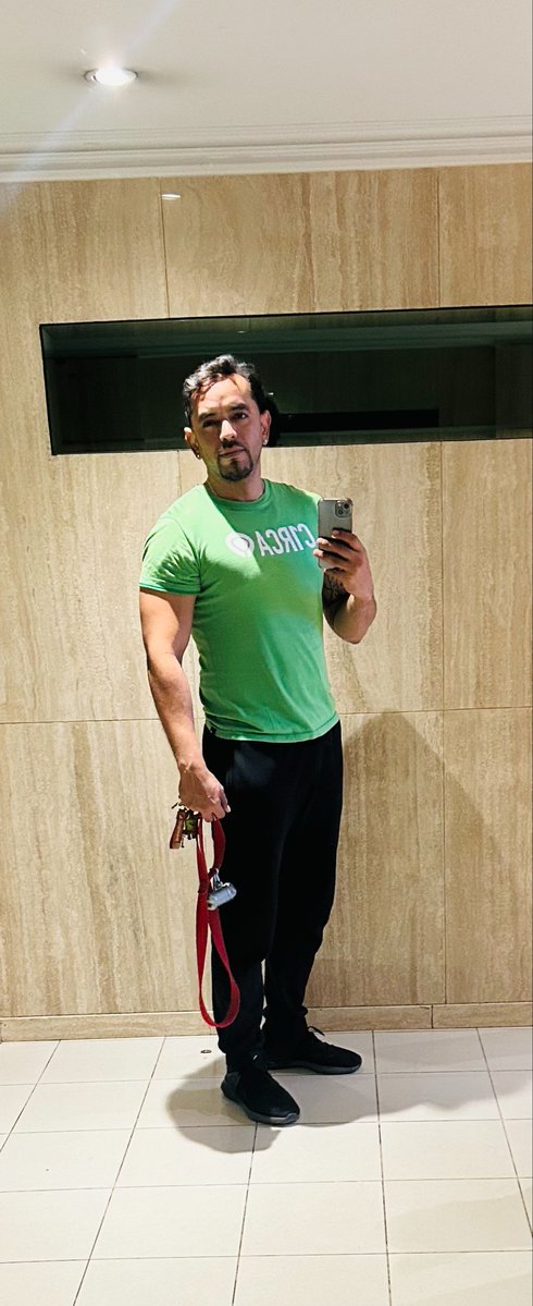 soygregor06's tweet image. En la casa vs casa en la calle #rt #chudai #single