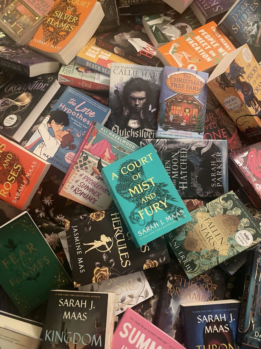 Paperback Princess tweet media