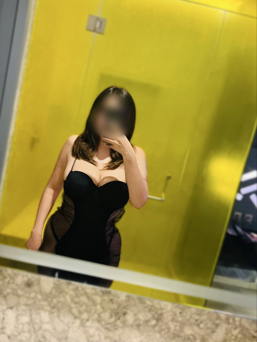 NoraLove30's tweet photo. 🍒DÍAS ROJOS- DÍAS DE PROMO🍒

Tengo descuento especial en mis encuentros y todo mi contenido exclusivo a precio. 🩸🫦

🚀 ¡Mándame DM y agendamos! 
👉  https://t.co/MZXU3oncb3💋✨

@CreAloLatina @Mr_redglasses @Morocho2000xxx @RudoValent @QueenSexySex @SandyTeAyuda https://t.co/I59xuHERe4