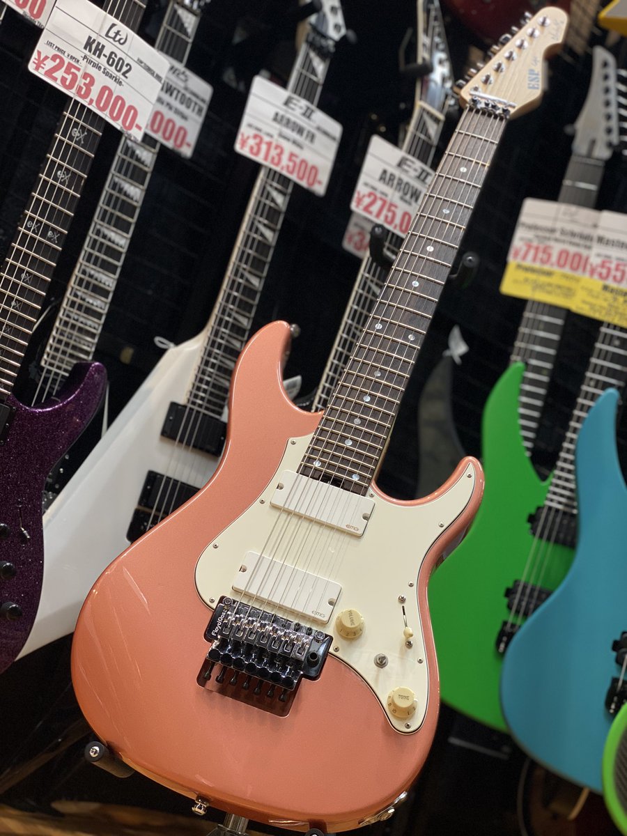 esptechhouse's tweet image. 【G.W.店頭先行お値下げ】
ESP SNAPPER-7 Fujioka Custom【USED】

￥548,000-
↓↓↓

✨️￥398,000-✨️

ゴールデンウィーク期間中、"店頭限定" で大幅値下げ👀！

5/10 17:00~通信販売を解禁致します
#テクハスタッフたがわ
#御茶ノ水 #ESP #ギター #エレキギター