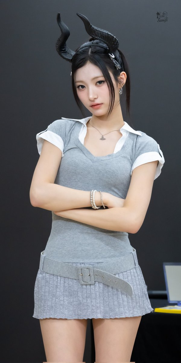 Sumfi_09's tweet image. 260405 팬사인회 써머 HQ

그냥 너라서 좋아

#써머 #은서 #SUMMER 
#오드유스 #ODDYOUTH