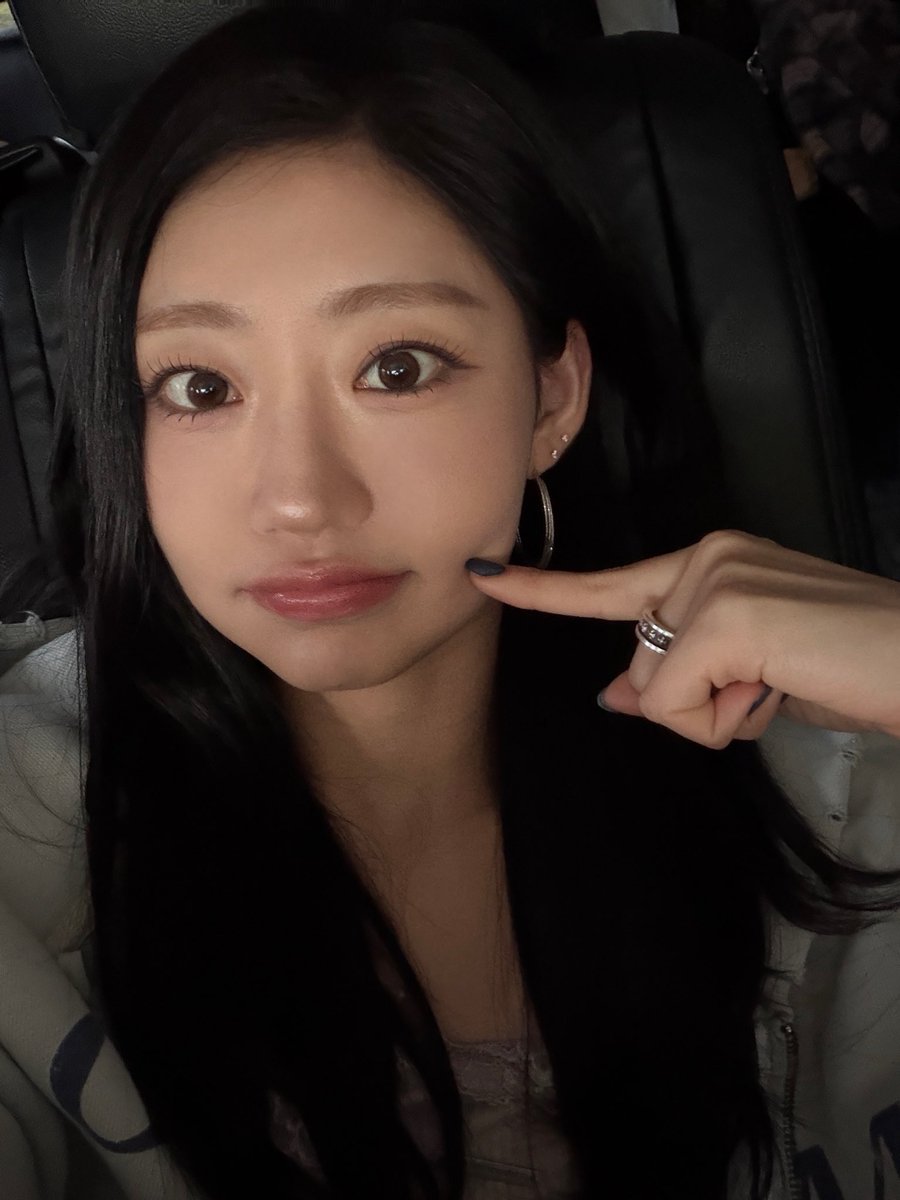 완전히웬즈데이모티베이션……..쥴타민💗💗💗