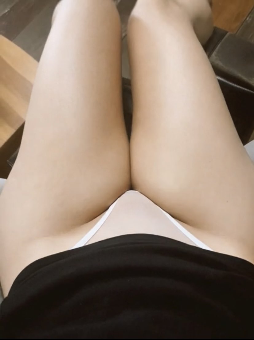 หมอเงี่ยนได้มั้ยคะ ชอบแอบโชว์ค่ะ tweet media