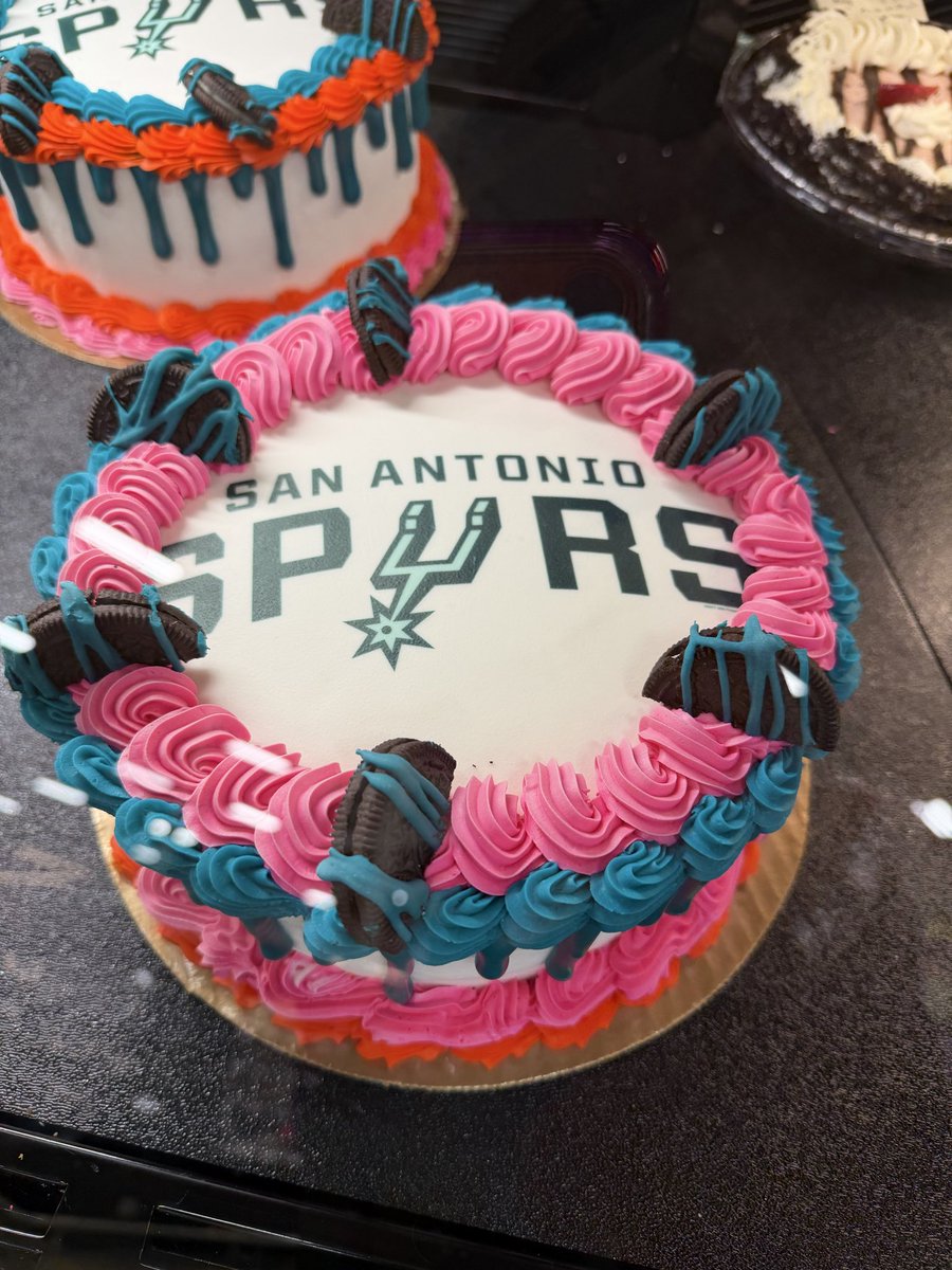 MarGOSFFL's tweet image. Nice work @HEB 😍 #Gospursgo