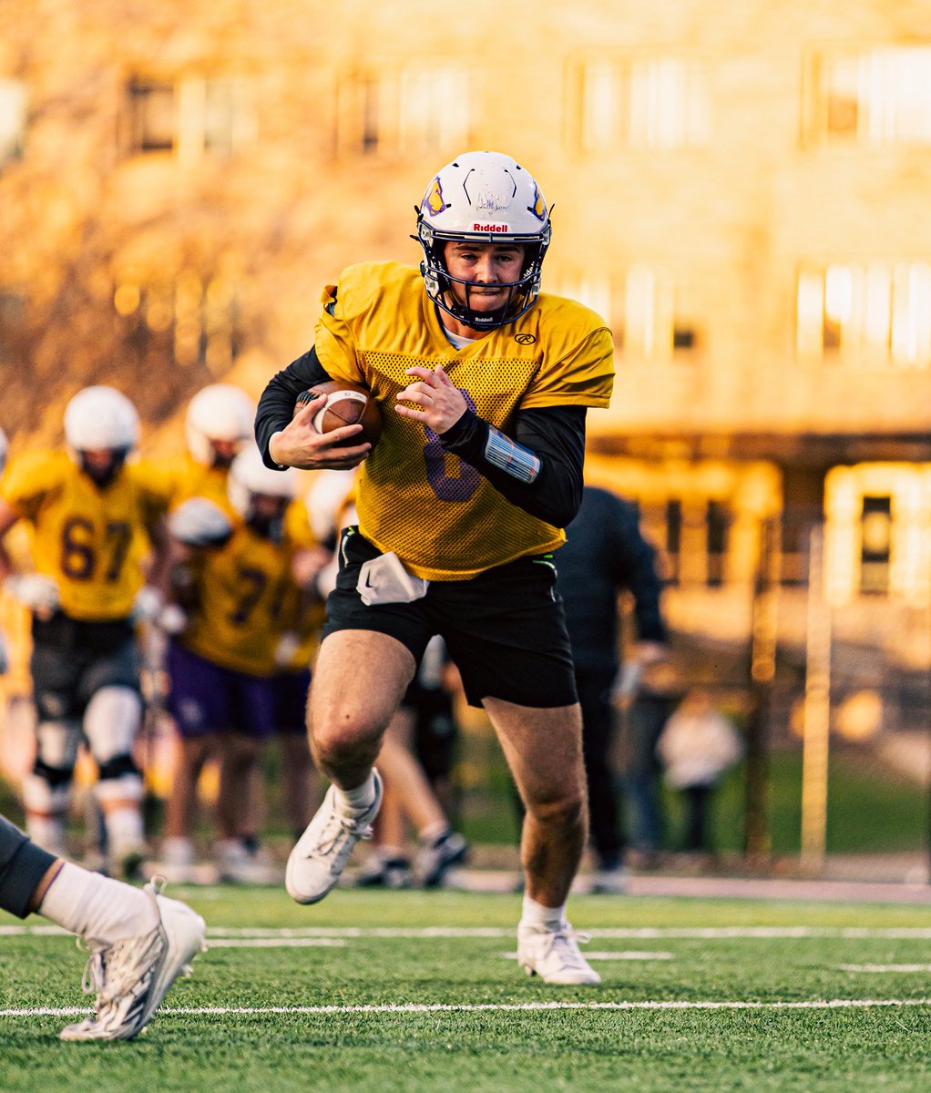 UWSP Football tweet media