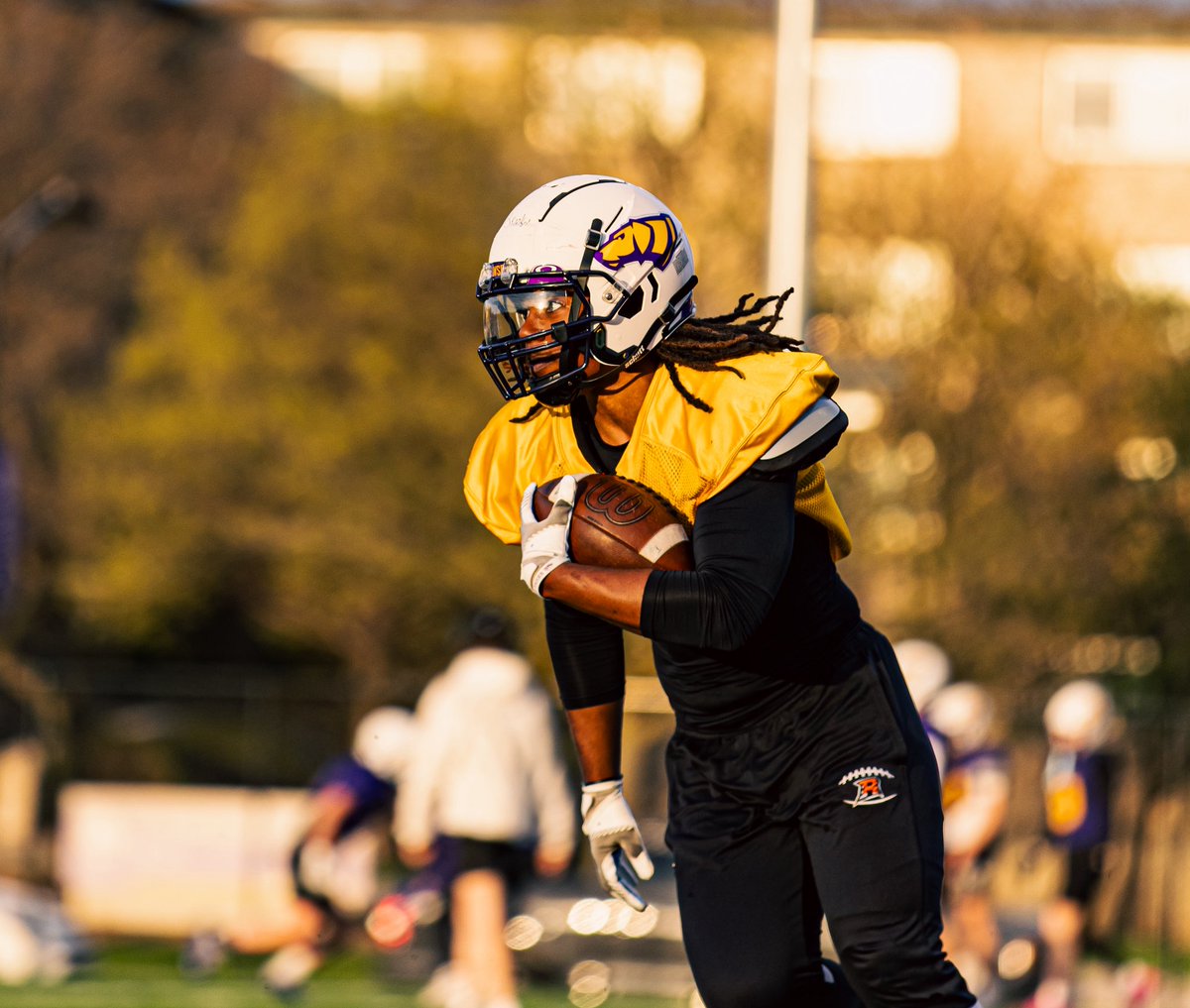 UWSP Football tweet media