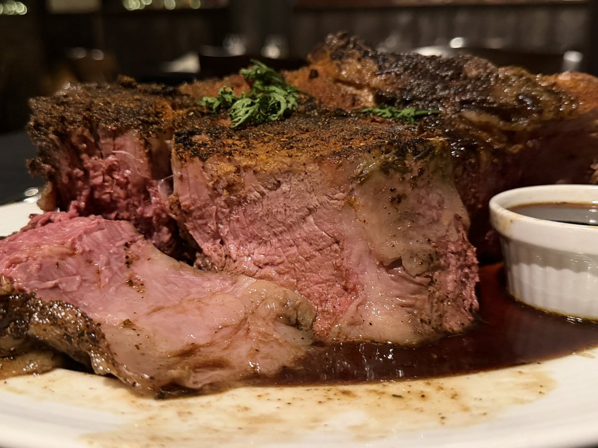 jthecarnivore's tweet photo. Good night 💤 X crew 

Enjoy my beautiful steak I had tonight for dinner 

It was inspired by all of my carnivore friends and those across the ocean. 

See you tomorrow and what will I eat next on this carnivore journey to healing ❤️‍🩹 through food!

Meat heals. 

Until we “MEAT” again 😉