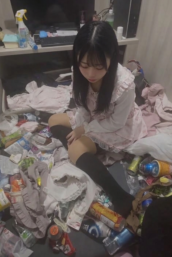 えれな tweet media