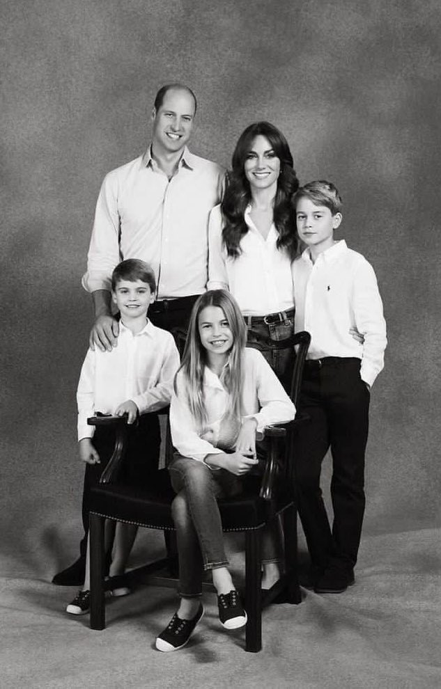 annaandy40's tweet image. April 29, 2011
Congratulations on 15 years of marriage to the PRINCE AND PRINCESS OF WALES William and Catherine. Happy memories of watching live coverage of the wedding well into the night with my dear mother. 🤵🏻❤️👰🏻‍♀️ #HappyAnniversary #PrinceWilliam #KateMiddleton