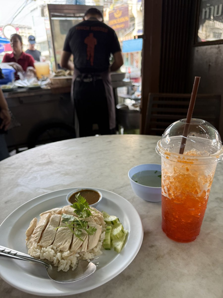 Rattakit Sahapiboonpon tweet media