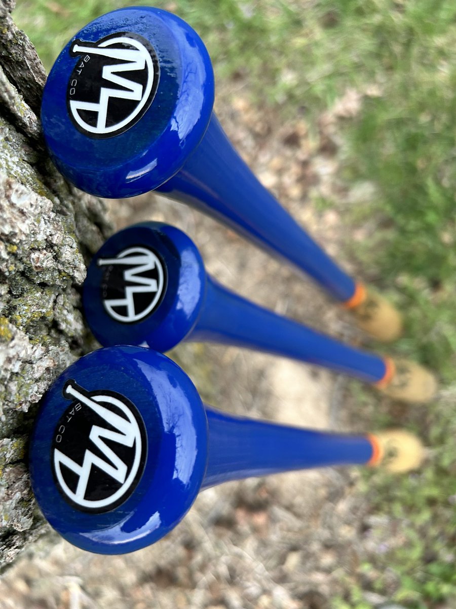 TimberMidwest's tweet image. Your colors, Your name, Your swing. Only at midwesttimberbatco.com #baseball #bats