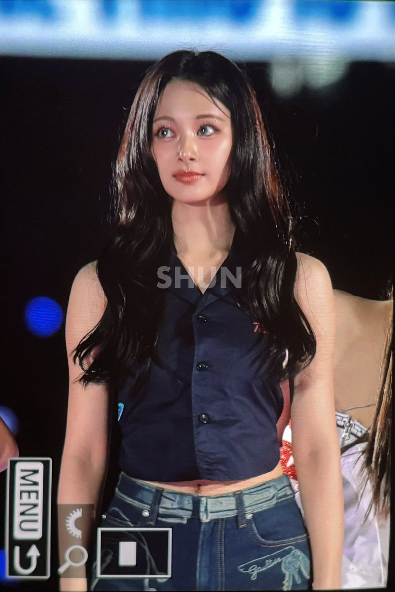 tzustyle's tweet photo. 260428 #tzuyu

Jean Paul Gaultier - Trompe-l' oeil denim short 
€385| $450|Rp7.765.450

#twice #tzuyu https://t.co/Zh4YUmGLS4