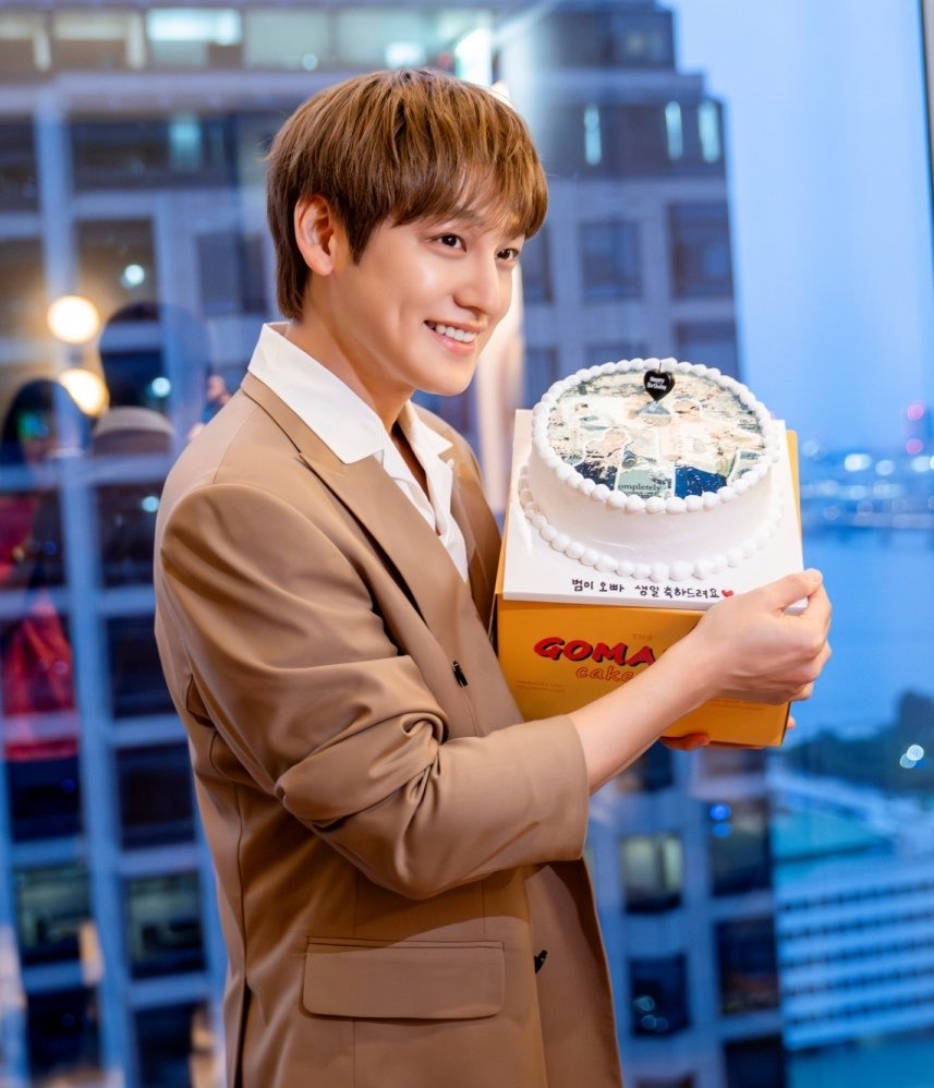 不知花開否 tweet media