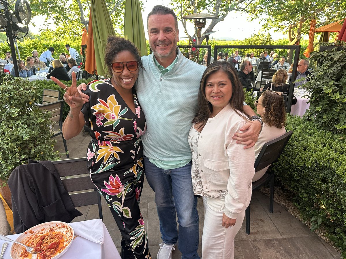 MuTigerMike's tweet photo. @nyeshajoyce great meeting you!
Thank you for being so gracious and hospitable.
 @BistroDonGio https://t.co/E8wrnI5rOo