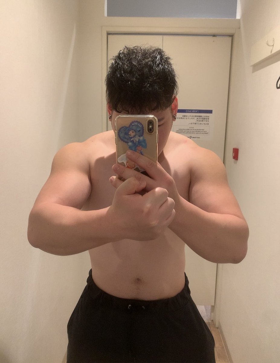 けむっそ tweet media