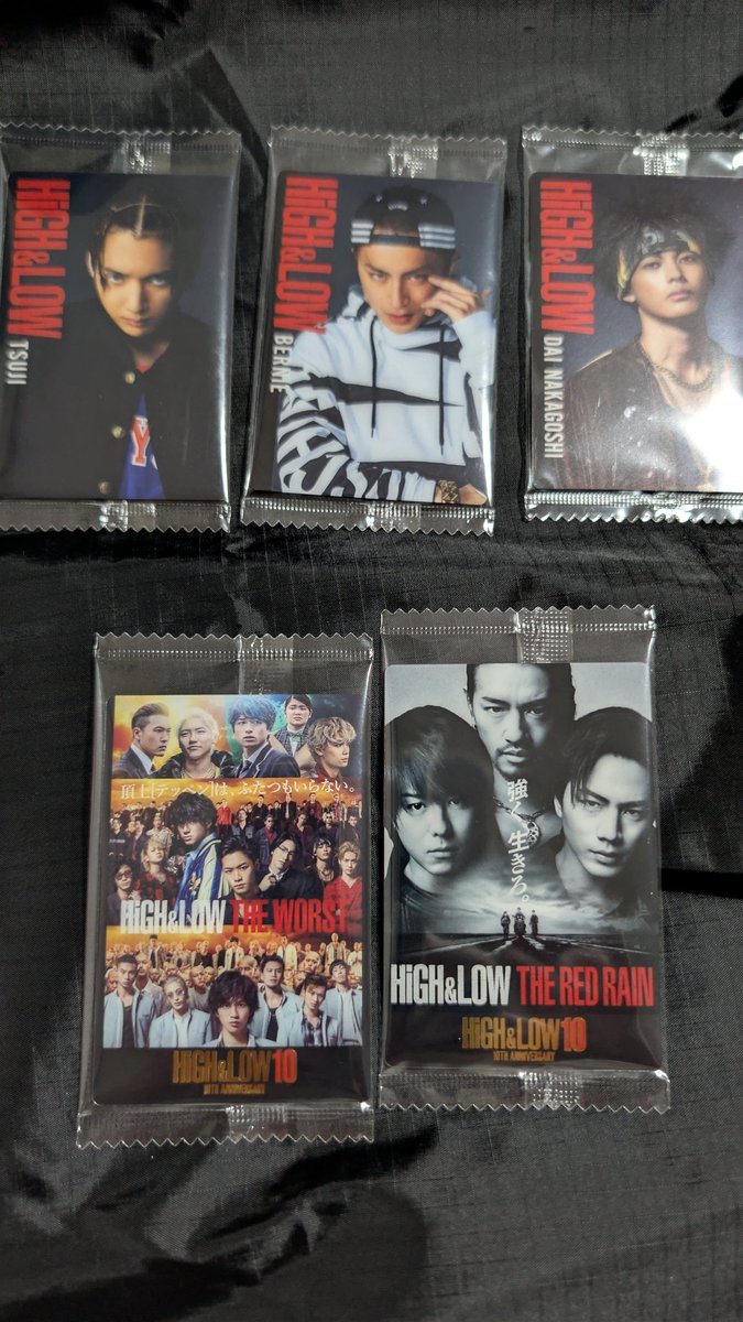 4klee915_jsb830's tweet photo. とりあえず5枚買ったけど…
JESSEはどこですか⁉️😭
レアを引くよりジェシーを引く方が難しいと✍️🤔
交換して貰えるかな、、、
HIGH ＆ LOWウェハース https://t.co/o4kZXH8KZL
