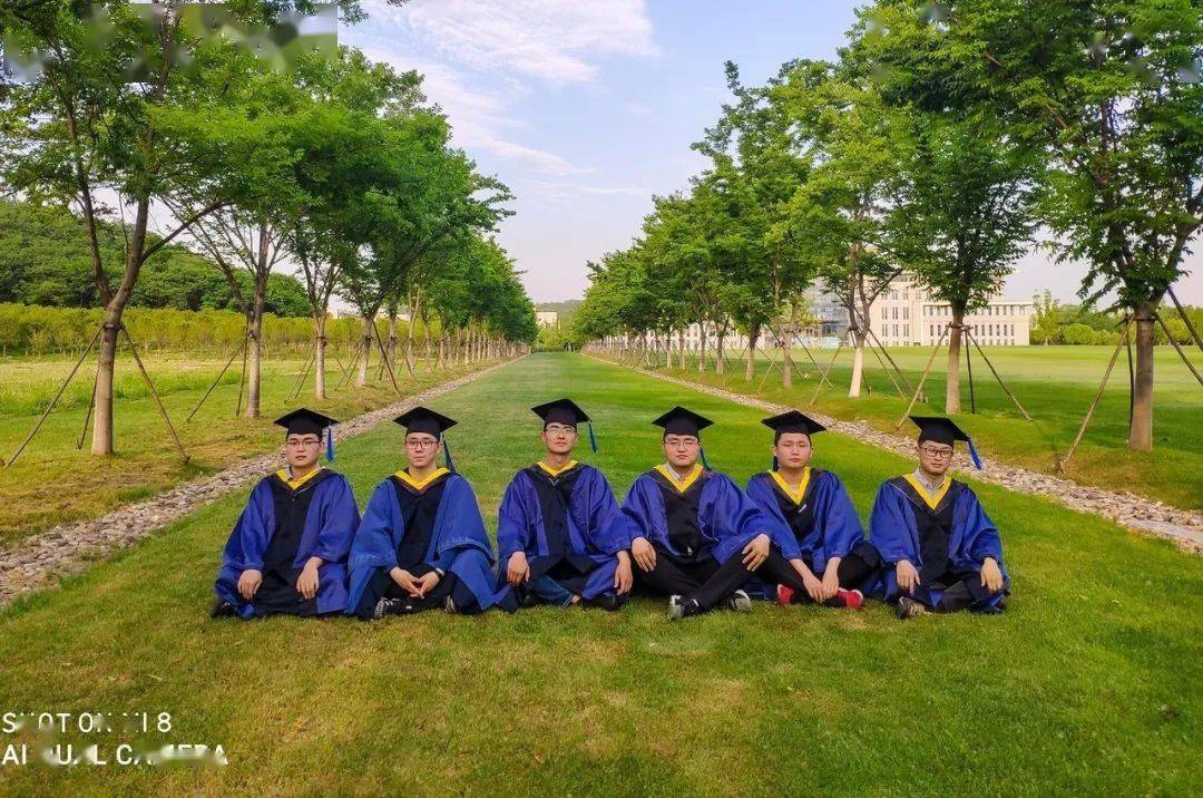 mohamma05164032's tweet image. "Graduation cap thrown, hearts full—cheers to the past, courage for the next!  #ClassOf2024 #OnwardsAndUpwards"