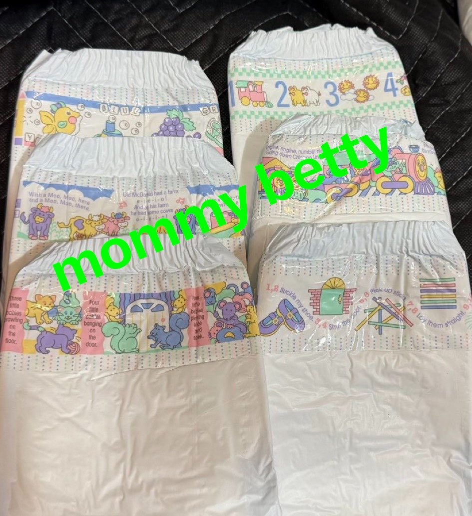 Mommy Betty tweet media
