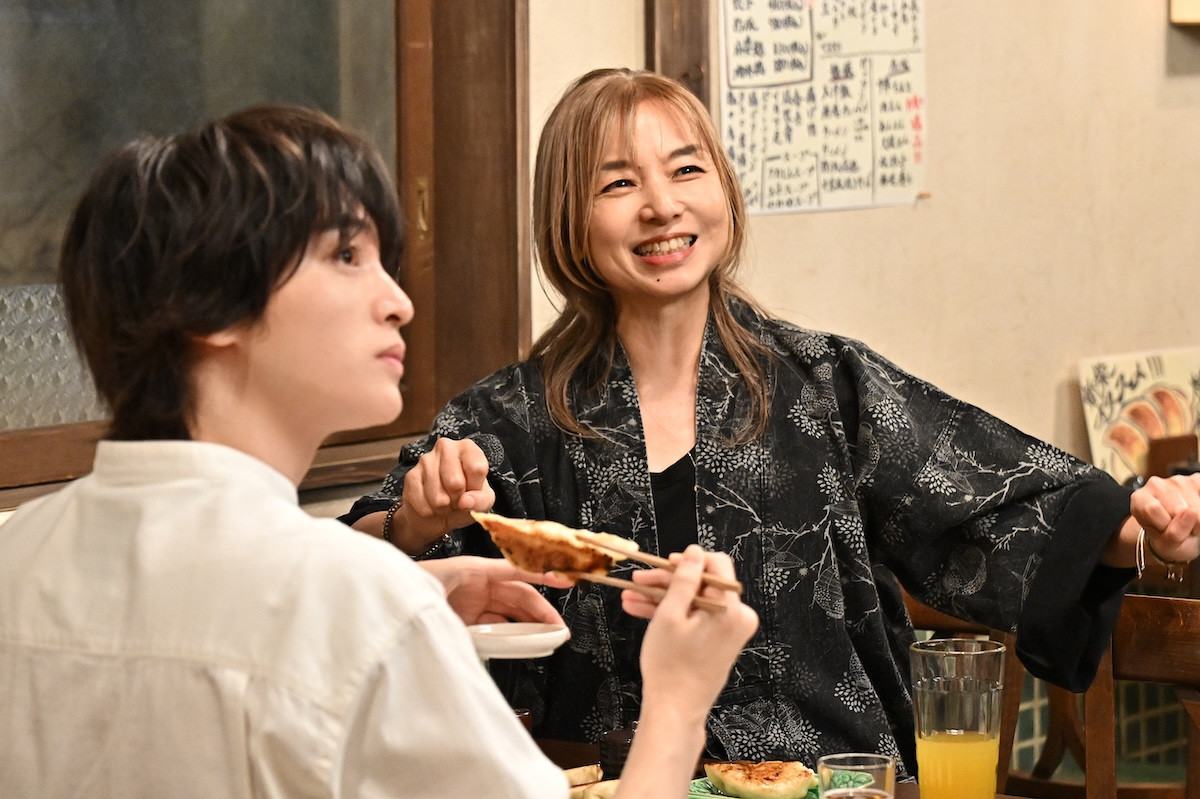 tamon1st's tweet image. ドラマ『#GIFT』3話

ほんっっっとに痛快

軽い意味じゃなくて
心の底から 魂の底から

戸惑いながらも 本当の自分に気づいていく感覚

心の奥の暗い場所に光が当たって
何かが芽を出す

しかもそれが
微かにウキウキ…疼くように揺れてる
今ちょっとしんどい人にこそ
刺さるかもしれない

#山田裕貴