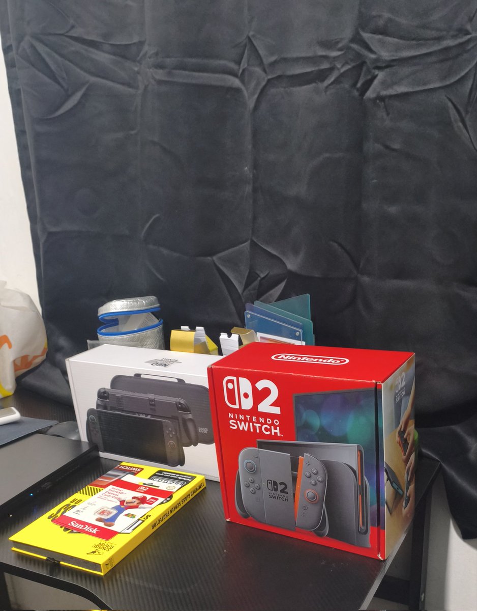 Valstrax2021's tweet photo. Need na talaga to upgrade my switch para ganahan balikan yung backlogs. 🎮 https://t.co/Ahpj6AqAtR