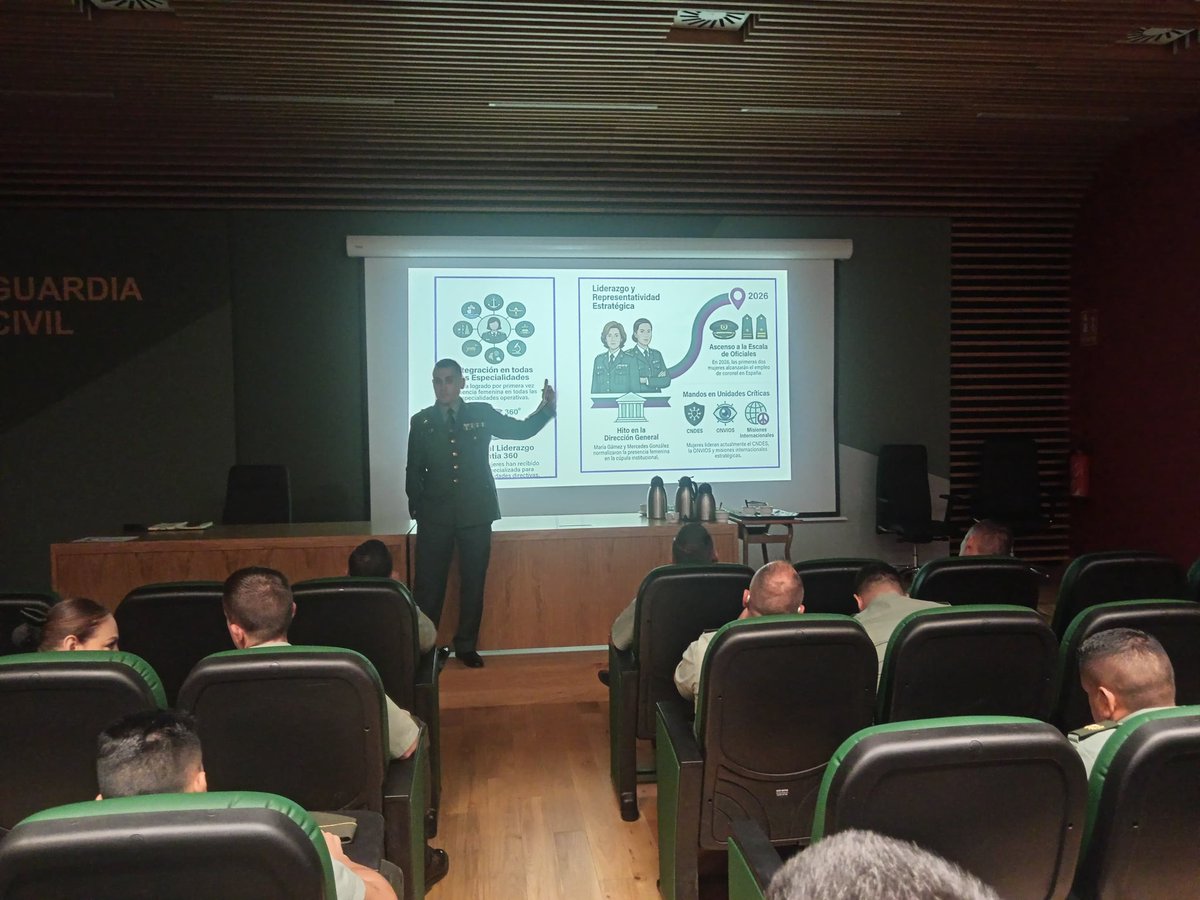 Escuela de Postgrados de Policía tweet media