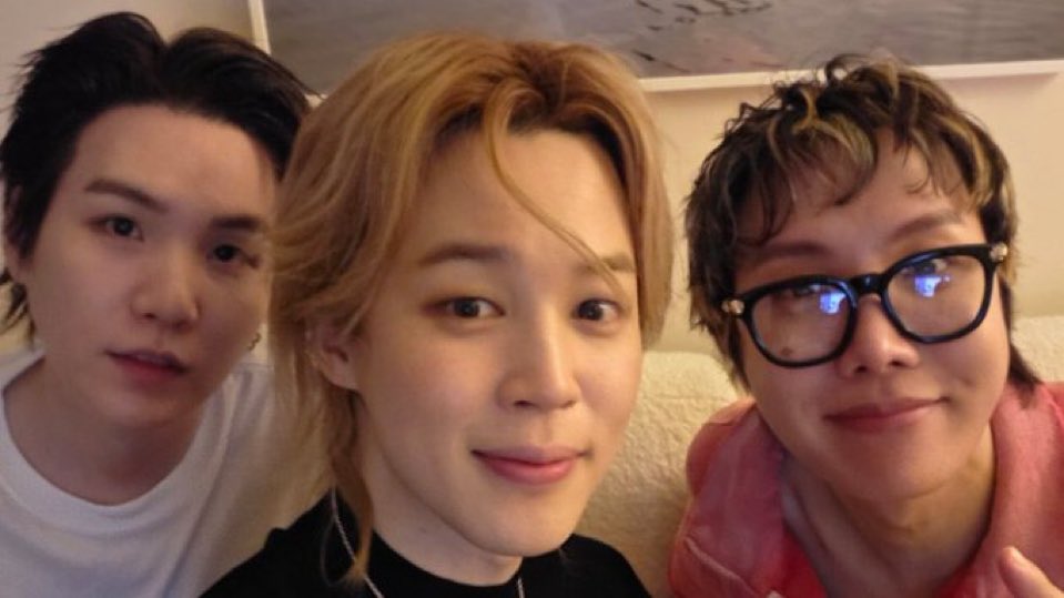 ᴮᴸᴬᶜᴷᴶᴵᴺ ✈︎ 𝘈𝘙𝘐𝘙𝘈𝘕𝘎 ⟭⟬ ⁷ tweet media