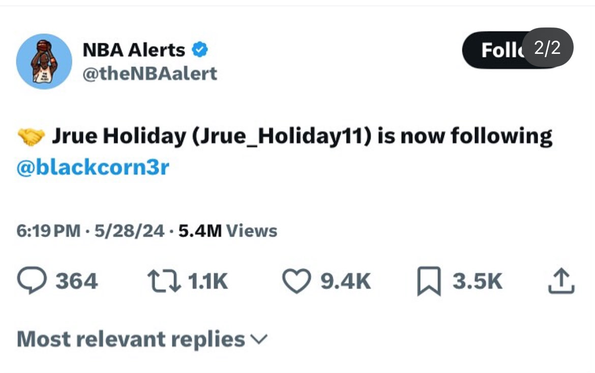 JohnGold1963's tweet image. So ur telling me while your team is out there fighting for a win, ur gooning to ebony porn. What would Lauren think, what would your kids think? Father of the year over here. #terrorist