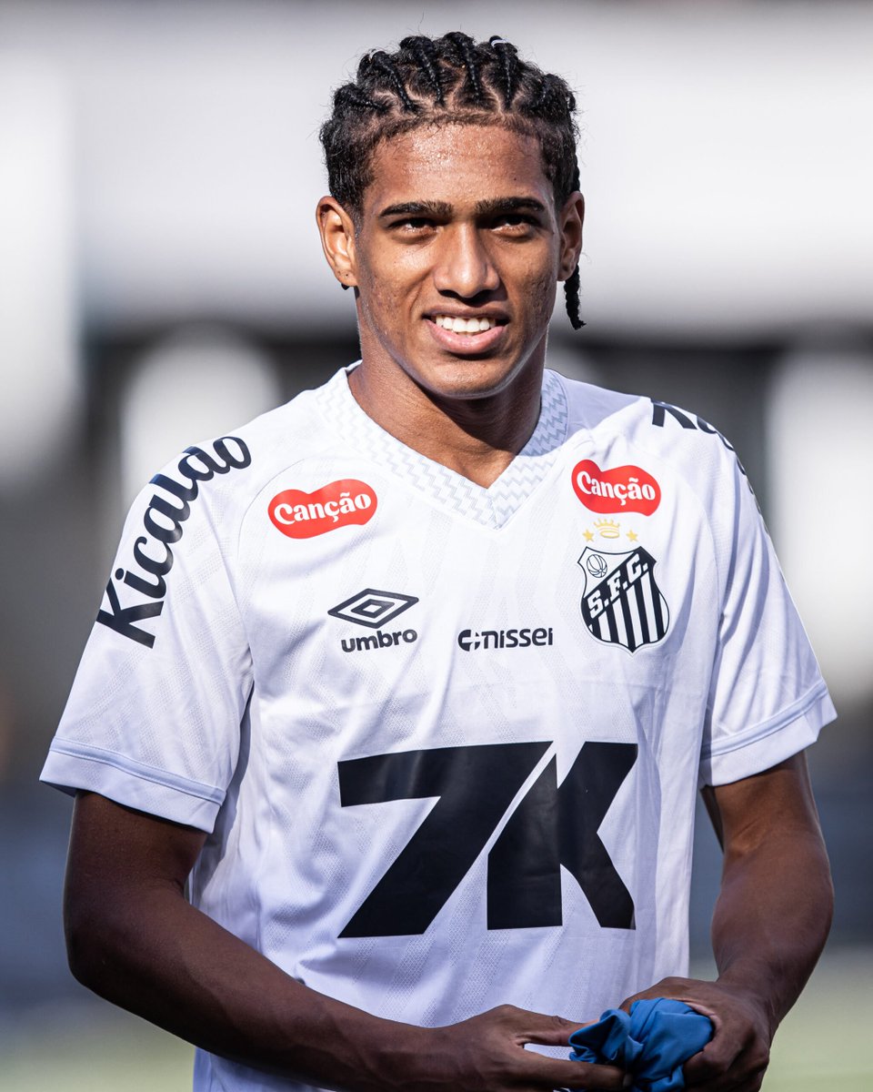 🔙Vou levantar esse assunto de novo, é desesperador a situação do Spurs, precisamos urgente que eles caiam e o Souza volte pra cá.

📸Crédito: Raul Baretta/Santos FC